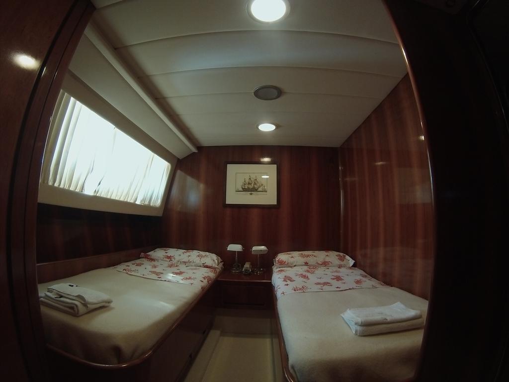 Riviera Boat Resort La Spezia Phòng bức ảnh